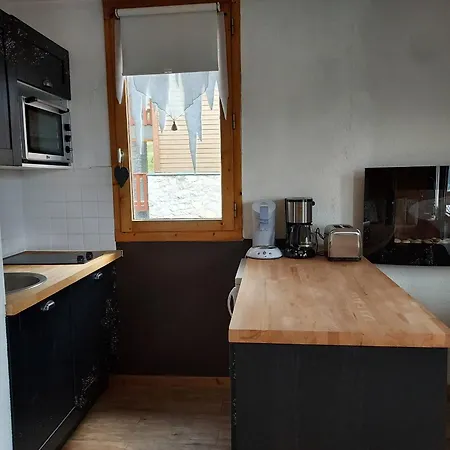 Apartment 2p, 5 Pers, Centre La Plagne, Parking, Casier A Skis - Fr-1-353-127 La Plagne